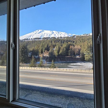 Breeze Inn Motel Seward Exterior foto